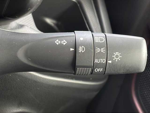 スズキ スペーシア カスタム HYBRID XS 山口県 2025(令7)年 1.3万km ブルーイッシュブラックパール3 社外メモリナビ【MDV-D310】/・ワンセグテレビ/・Bluetooth/・AM/FM/CD/DVD/・AUX/・USB／iPod/・SMART USEN/バックカメラ/ドライブレコーダー/両側パワースライドドア/スマートキー/プッシュスタート/電動パーキングブレーキ/ヘッドアップディスプレイ/シートヒーター（運転席＋助手席）/ステアリングヒーター/シガーソケット/USB入力端子×２/サーキュレーター/デュアルセンサーブレーキサポートII/・誤発進抑制機能/・後方誤発進抑制機能/・低速時ブレーキサポート/・パーキングセンサー/・車線逸脱警報機能/・車線逸脱抑制機能/・ふらつき警報機能/・発進お知らせ機能/・標識認識機能/・ヘッドアップディスプレイ/・アダプティブクルーズコントロール/・車線維持支援機能/純正15インチAW