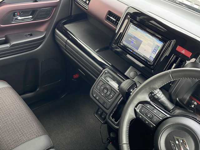 スズキ スペーシア カスタム HYBRID XS 山口県 2025(令7)年 1.3万km ブルーイッシュブラックパール3 社外メモリナビ【MDV-D310】/・ワンセグテレビ/・Bluetooth/・AM/FM/CD/DVD/・AUX/・USB／iPod/・SMART USEN/バックカメラ/ドライブレコーダー/両側パワースライドドア/スマートキー/プッシュスタート/電動パーキングブレーキ/ヘッドアップディスプレイ/シートヒーター（運転席＋助手席）/ステアリングヒーター/シガーソケット/USB入力端子×２/サーキュレーター/デュアルセンサーブレーキサポートII/・誤発進抑制機能/・後方誤発進抑制機能/・低速時ブレーキサポート/・パーキングセンサー/・車線逸脱警報機能/・車線逸脱抑制機能/・ふらつき警報機能/・発進お知らせ機能/・標識認識機能/・ヘッドアップディスプレイ/・アダプティブクルーズコントロール/・車線維持支援機能/純正15インチAW