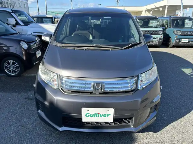 ホンダ フリード スパイク ハイブリット ジャストセレクション 愛知県 2012(平24)年 9.1万km モダンスティールM /禁煙//黒半革シート//純正フリップダウンモニター//純正ナビ//CD/DVD/BT/MSV/USB/地デジTV//バックカメラ//ドライブレコーダー//ETC//両側パワースライドドア//クルーズコントロール//LEDオートライト//革巻きステアリング//ステアリングスイッチ//横滑り防止装置//盗難防止装置//電動格納ウインカーミラー//バニティミラー//純正フロアマット//ドアバイザー//ホイールキャップ//スペアスマートキー//新車時保証書//取扱説明書