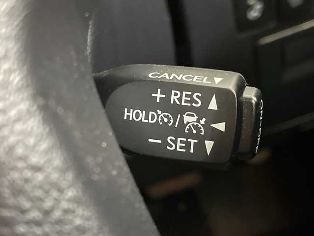 トヨタ アルファード S Cパッケージ 栃木県 2020(令2)年 1.9万km ホワイトパールクリスタルシャイン 純正メーカーディスプレイオーディオ/後席フリップダウンモニター/トヨタセーフティセンス/両側オートスライドドア/パワーバックドア/モデリスタエアロキット/ツインムーンルーフ/純正18インチアルミ/シートヒーター/パワーシート/ベンチレーター/3眼LEDライト/シーケンシャルランプ/ビルトインETC/禁煙車/ドラレコ/電動オットマン/ドアバイザー/アンビエントライト