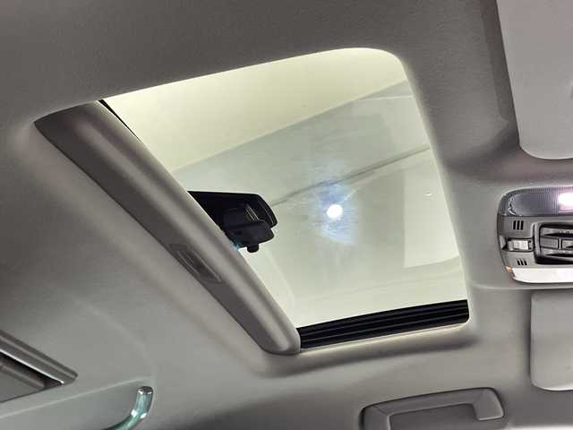 トヨタ アルファード S Cパッケージ 栃木県 2020(令2)年 1.9万km ホワイトパールクリスタルシャイン 純正メーカーディスプレイオーディオ/後席フリップダウンモニター/トヨタセーフティセンス/両側オートスライドドア/パワーバックドア/モデリスタエアロキット/ツインムーンルーフ/純正18インチアルミ/シートヒーター/パワーシート/ベンチレーター/3眼LEDライト/シーケンシャルランプ/ビルトインETC/禁煙車/ドラレコ/電動オットマン/ドアバイザー/アンビエントライト