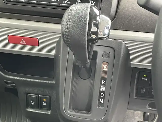 スズキ スペーシア ギア HYBRID XZターボ 滋賀県 2022(令4)年 3.2万km クールカーキパールメタリック/ガンメタリック2トーン 純正9型ナビ/【Bluetooth/USB/AppleCarPlay/AndroidoAuto/フルセグTV】/全方位カメラ/パドルシフト/シートヒーター/追従クルーズコントロール/ステアリングリモコン/スマートキー/純正１４AW/ルーフレール/ビルトインETC