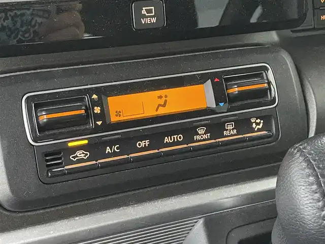 スズキ スペーシア ギア HYBRID XZターボ 滋賀県 2022(令4)年 3.2万km クールカーキパールメタリック/ガンメタリック2トーン 純正9型ナビ/【Bluetooth/USB/AppleCarPlay/AndroidoAuto/フルセグTV】/全方位カメラ/パドルシフト/シートヒーター/追従クルーズコントロール/ステアリングリモコン/スマートキー/純正１４AW/ルーフレール/ビルトインETC