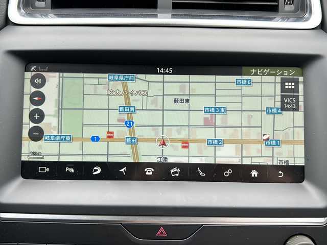 ジャガー Ｅペース センサリーパフォーマンスED 岐阜県 2019(令1)年 5.4万km フジホワイト /特別仕様車//フジホワイトカラー//アドバンストドライバーアシストシステム（ADAS）/(アダプティブクルーズコントロール)/(エマージェンシーブレーキ)/(レーンキープアシスト)/(ブラインドスポットアシスト)/(トラフィックサインレコグニション&アダプティブスピードリミッター)/(ドライバーコンディションモニター)/(リアコリジョンモニター)/(3Dサウンドカメラ)//JAGUARDRIVEコントロール/(コンフィギュラブルダイナミクス)/(コールドクライメートパック)/(ヒーテッド・シート)/(ステアリングヒーター)//前後ドライブレコーダー//パワーテイルゲート//ヘッドアップディスプレイ//19インチスタイル5049アロイホイール//ブラックドアミラーカバー//パドルシフト//スペアキー×１