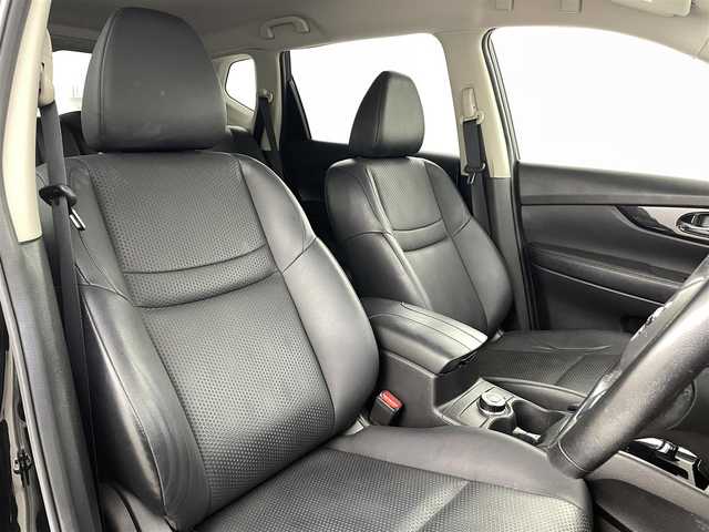 日産 エクストレイル 20Xi 福島県 2018(平30)年 6.8万km 黒 プロパイロット　/・レーダークルーズコントロール/・車線逸脱警報/・レーンキープアシスト/・駐車支援/エマージェンシーブレーキ　/アラウンドビューモニター　/ＥＴＣ　/ドライブレコーダー　/純正ナビゲーション　/【AM/FM/CD/TV】/型番:MM317D-7/電子パーキング/4WD　/プッシュスタート　/・スマートキー　/ＬＥＤライト　/・オートライト　/・フォグライト/純正フロアマット