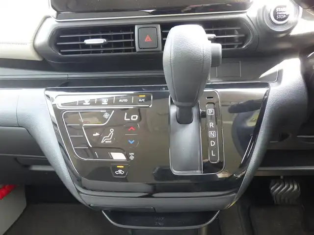 日産 デイズ X 千葉県 2020(令2)年 2.8万km オーシャンブルーP エマージェンシーブレーキ/純正メモリーナビ/地デジTV/【CD再生機能　Bluetooth接続】/アラウンドビューモニター/ステアリングスイッチ/ETC/ウインカーミラー/コーナーセンサー/純正14インチアルミホイル/サイド/カーテンエアバッグ/インテリジェントキー
