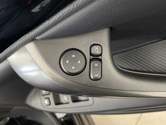 三菱 エクリプス クロス ＰＨＥＶ ブラックエディション 秋田県 2023(令5)年 1万km アメジストブラック 4WD/純正ナビ（Bluetooth/フルセグTV/USB）/マイパイロット/全方位カメラ/オートクルーズコントロール/ハーフレザーシート/D席パワーシート/前後席シートヒーター/ステアリングヒーター/LEDヘッドライト/パドルシフト/パワーバックドア/ヘッドアップディスプレイ/ETC2.0/AC100V1500W電源/衝突被害軽減ブレーキシステム[FCM]/車線逸脱警報システム［LDW］/オートマチックハイビーム［AHB］/スマートキー