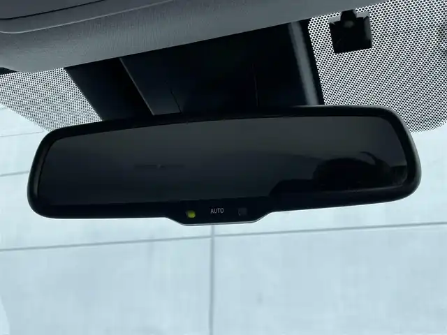 トヨタ プリウス A 千葉県 2016(平28)年 4.4万km ダークブルーマイカM 純正ナビ/フルセグＴＶ/バックカメラ/クルーズコントロール/衝突被害軽減ブレーキ/レーンキープアシスト/コーナーセンサー/オートハイビーム/オートライト/フォグライト/ステアリングスイッチ/ビルトインＥＴＣ