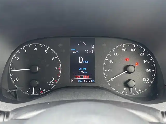 トヨタ ヤリス X 大分県 2020(令2)年 6万km ホワイトパールクリスタルシャイン ・純正ナビ(USB.BT.Miracast)/・バックカメラ/・プリクラッシュセーフティ/・レーンキープアシスト/・ブラインドスポットモニター/・コーナーセンサー/・ETC/・オートハイビーム/・オートライト/・スマートキー/・プッシュスタート/・純正フロアマット