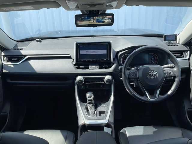 トヨタ ＲＡＶ４ G 三重県 2020(令2)年 2万km アティチュードブラックマイカ 純正9型ナビ/フルセグTV/バックカメラ/デジタルインナーミラー/ETC/BSM/シートヒーター/レーダークルーズコントロール/クリアランスソナー/LEDヘッドライト/シートメモリー/パワーバックドア/ステアリングヒーター/オートマチックハイビーム/HDMI入力端子/電動格納ミラー/禁煙車