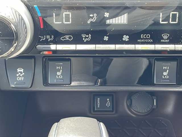 トヨタ ＲＡＶ４ G 三重県 2020(令2)年 2万km アティチュードブラックマイカ 純正9型ナビ/フルセグTV/バックカメラ/デジタルインナーミラー/ETC/BSM/シートヒーター/レーダークルーズコントロール/クリアランスソナー/LEDヘッドライト/シートメモリー/パワーバックドア/ステアリングヒーター/オートマチックハイビーム/HDMI入力端子/電動格納ミラー/禁煙車