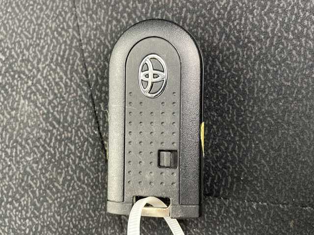トヨタ パッソ モーダ　S 岐阜県 2018(平30)年 4.4万km ダークエメラルドマイカ 純正ナビ/Bluetooth接続/CD/AM/FM/バックカメラ/アイドリングストップ/横滑り防止装置/衝突軽減ブレーキ/純正マット/純正ドアバイザー/オートライト/フォグランプ/電格ミラー/ステアリングリモコン/プッシュスタート/スマートキー/ETC