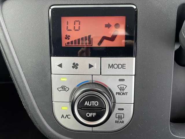 トヨタ パッソ モーダ　S 岐阜県 2018(平30)年 4.4万km ダークエメラルドマイカ 純正ナビ/Bluetooth接続/CD/AM/FM/バックカメラ/アイドリングストップ/横滑り防止装置/衝突軽減ブレーキ/純正マット/純正ドアバイザー/オートライト/フォグランプ/電格ミラー/ステアリングリモコン/プッシュスタート/スマートキー/ETC