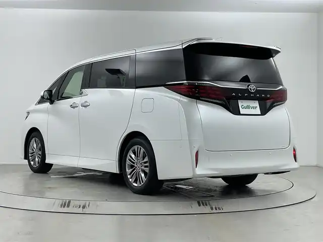 トヨタ アルファード Z 埼玉県 2025(令7)年 0.2万km プラチナホワイトパールマイカ 純正ディスプレイオーディオ（Bluetooth/AM/FM）/フルセグTV/アラウンドビューモニター/レーダークルーズコントロール/トヨタチームメイト/ユニバーサルステップ/左右独立ムーンルーフ/ブラインドスポットモニター/置くだけ充電/横滑り防止装置/レーンキープアシスト/盗難防止装置/プリクラッシュセーフティ/LEDヘッドライト/ETC2.0/両側パワースライドドア/スマートキー