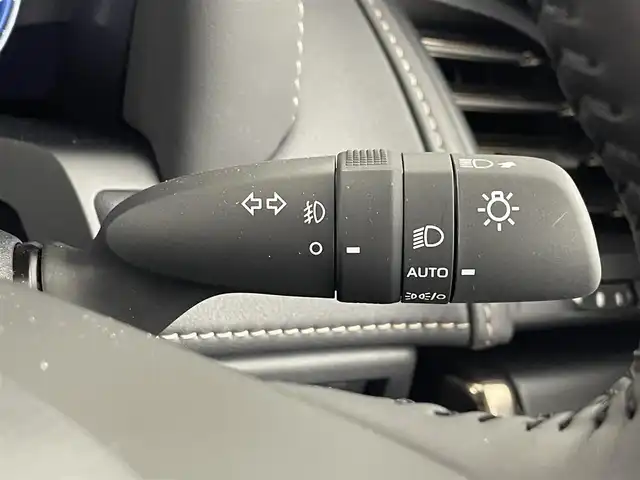 トヨタ アルファード Z 埼玉県 2025(令7)年 0.2万km プラチナホワイトパールマイカ 純正ディスプレイオーディオ（Bluetooth/AM/FM）/フルセグTV/アラウンドビューモニター/レーダークルーズコントロール/トヨタチームメイト/ユニバーサルステップ/左右独立ムーンルーフ/ブラインドスポットモニター/置くだけ充電/横滑り防止装置/レーンキープアシスト/盗難防止装置/プリクラッシュセーフティ/LEDヘッドライト/ETC2.0/両側パワースライドドア/スマートキー