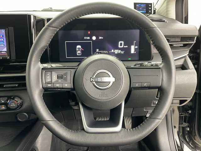 日産 ノート X FOUR 道央・札幌 2022(令4)年 5.9万km スーパーブラック ・社外ナビ&BT&CD&DVD&iPod&USB/・インテリジェントアラウンドビューモニター/・インテリジェントエマージェンシーブレーキ/・踏み間違い衝突防止アシスト/・標識検知機能/・インテリジェントFCW/・車線逸脱警報/・ふらつき警報/・車線逸脱防止支援システム/・フロント&バックソナー/・エマージェンシーストップシグナル/・インテリジェントルームミラー/・前席シートヒーター/・ステアリングヒーター/・ETC/・ステアリングスイッチ/・革巻きステアリング/・社外レーダー/・社外フロアマット/・LEDヘッドライト/・オートライト/・スマートキー/・スペアキー/・社外AW冬タイヤ積込