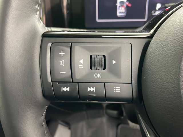 日産 ノート X FOUR 道央・札幌 2022(令4)年 5.9万km スーパーブラック ・社外ナビ&BT&CD&DVD&iPod&USB/・インテリジェントアラウンドビューモニター/・インテリジェントエマージェンシーブレーキ/・踏み間違い衝突防止アシスト/・標識検知機能/・インテリジェントFCW/・車線逸脱警報/・ふらつき警報/・車線逸脱防止支援システム/・フロント&バックソナー/・エマージェンシーストップシグナル/・インテリジェントルームミラー/・前席シートヒーター/・ステアリングヒーター/・ETC/・ステアリングスイッチ/・革巻きステアリング/・社外レーダー/・社外フロアマット/・LEDヘッドライト/・オートライト/・スマートキー/・スペアキー/・社外AW冬タイヤ積込