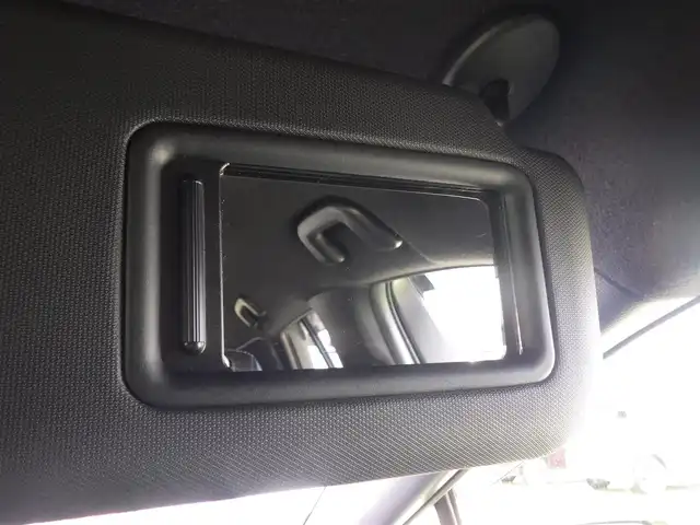 トヨタ カローラツーリング ダブルバイビー 千葉県 2019(令1)年 4.7万km ホワイトパールクリスタルシャイン Toyota Safety Sense/・プリクラッシュセーフティ/・レーンディパーチャーアラート/・オートハイビーム/・レーダークルーズコントロール/・ブラインドスポットモニター/ハーフレザーシート/9インチ純正コネクティッドナビ/【Bluetooth接続】/バックカメラ/ドライブレコーダー/革巻きステアリング/ステアリングスイッチ/ETC/LEDヘッドライト/LEDフォグライト/ウインカーミラー/クリアランスソナー/純正17インチアルミホイル/サイド/カーテンエアバッグ/スマートキー