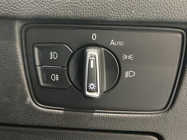 フォルクスワーゲン パサート ヴァリアント TDI エレガンス 新潟県 2018(平30)年 4.5万km ピュアホワイト TDI エレガンスライン/Volkswagenオールイン・セーフティ/・アダプティブクルーズコントロール/・レーンキープアシスト/・渋滞時追従支援システム/・レーンチェンジアシスト/・スタティックコーナリングライト/・パークディスタンスコントロール/・オプティカルパーキングシステム/・リアトラフィックアラート/・プリクラッシュブレーキシステム/・プロアクティブ・オキュバント・プロテクション/DiscoverProパッケージ/・リアビューカメラ/・インフォテイメントシステム/【SSDナビ/CD/DVD/BT/フルセグ】/・ETC2.0/LEDヘッドライト【ハイトコントロール】/フォグランプ【F.R】/オートホールド/パワーテールゲート/パドルシフト/フルカラーマルチファクションインジケーター/アルカンターラ＆レザーシート/パワーランバーサポート/社外ドライブレコーダー