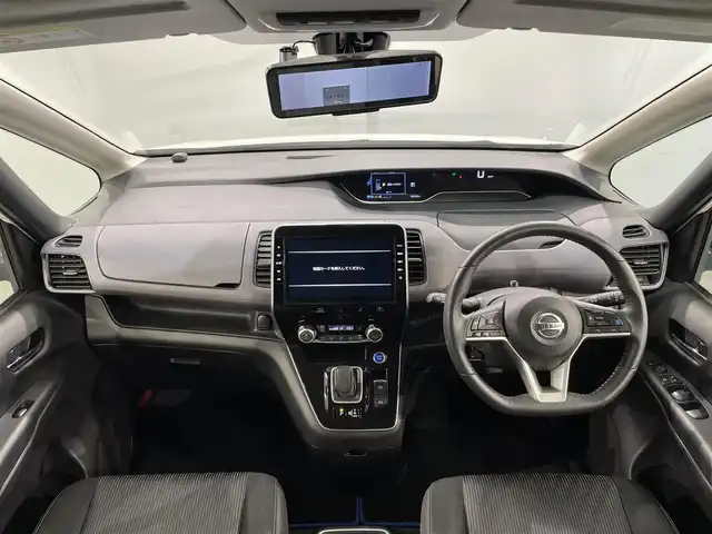日産 セレナ e－パワー ハイウェイスター V 愛知県 2021(令3)年 5.9万km ブリリアントホワイトパール 純正10インチナビ登録時地図SDなし/（Bluetooth/フルセグTV/SD/CD・DVD再生/FM/AM)/純正フリップダウンモニター/アラウンドビューモニター/プロパイロット/両側パワースライドドア（ハンズフリー）/衝突軽減ブレーキ/ビルトインETC/LEDヘッドライト/LEDフォグランプ/デジタルインナーミラー/ブラインドスポットモニター/ドライブレコーダー/ソナー/車線逸脱警報（LDW)/ハンドル支援/純正フロアマット/後席サンバイザー