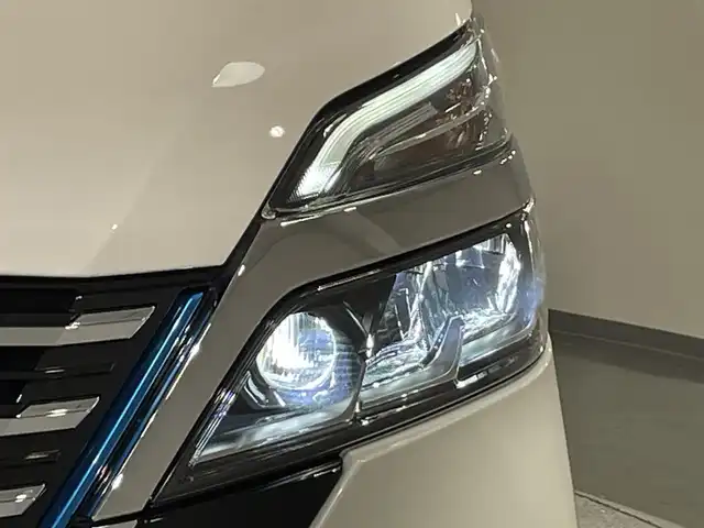 日産 セレナ e－パワー ハイウェイスター V 愛知県 2021(令3)年 5.9万km ブリリアントホワイトパール 純正10インチナビ登録時地図SDなし/（Bluetooth/フルセグTV/SD/CD・DVD再生/FM/AM)/純正フリップダウンモニター/アラウンドビューモニター/プロパイロット/両側パワースライドドア（ハンズフリー）/衝突軽減ブレーキ/ビルトインETC/LEDヘッドライト/LEDフォグランプ/デジタルインナーミラー/ブラインドスポットモニター/ドライブレコーダー/ソナー/車線逸脱警報（LDW)/ハンドル支援/純正フロアマット/後席サンバイザー