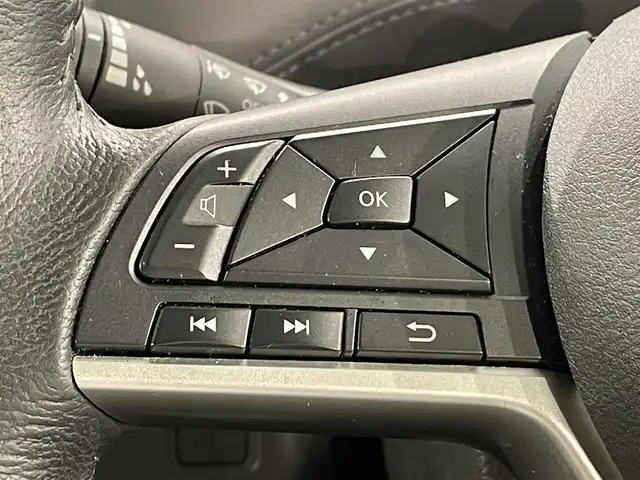 日産 セレナ e－パワー ハイウェイスター V 愛知県 2021(令3)年 5.9万km ブリリアントホワイトパール 純正10インチナビ登録時地図SDなし/（Bluetooth/フルセグTV/SD/CD・DVD再生/FM/AM)/純正フリップダウンモニター/アラウンドビューモニター/プロパイロット/両側パワースライドドア（ハンズフリー）/衝突軽減ブレーキ/ビルトインETC/LEDヘッドライト/LEDフォグランプ/デジタルインナーミラー/ブラインドスポットモニター/ドライブレコーダー/ソナー/車線逸脱警報（LDW)/ハンドル支援/純正フロアマット/後席サンバイザー
