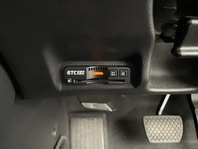 ホンダ ヴェゼル ハイブリッド e:HEV Z 鹿児島県 2021(令3)年 1.8万km ダークモカパール ホンダセンシング/衝突軽減ブレーキ/レーンキープアシスト/レーダークルーズコントロール/オートマチックハイビーム/先行車発進お知らせ機能/標識認識機能/前後コーナーセンサー/ワンオーナー/純正9インチナビ/(BT/AM/FM/Applecraplay/Androidauto/フルセグTV)/禁煙車/純正ビルトインETC2.0/パワーバックドア/ワイヤレス充電/アイドリングストップ/スペアキー/バックカメラ/全方位カメラ/純正18インチアルミホイール/純正フロアマット/純正ラゲッジマット/純正LEDヘッドライト/保証書/取扱説明書