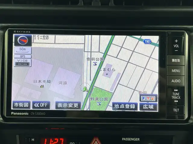 トヨタ ８６ GT 愛知県 2012(平24)年 7.1万km サテンホワイトパール 6速MT/社外ナビ/・フルセグ/・CD/・DVD/・Bluetooth/ETC/Bカメラ/ドライブレコーダー前後/MOMOステアリング/社外18インチAW/純正フロアマット/スマートキー/オートライト/HIDヘッドライト/Pスタート/三点エアバック/横滑り防止装置
