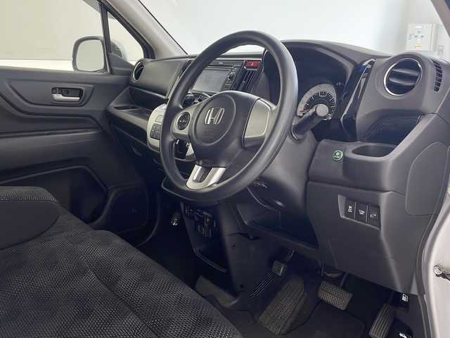 ホンダ Ｎ ＷＧＮ G SSパッケージⅡ 沖縄県 2018(平30)年 7.8万km ルナシルバーM 純正ディスプレイオーディオ　【WX-171C】/　(AM FM　ＵＳＢ　ＣＤ　ワンセグＴＶ)/バックカメラ/CTBA (シティブレーキアクティブシステム)/前席シートヒーター/純正14インチモデューロアルミホイール/あんしんパッケージ/ステアリングスイッチ/ビルトインＥＴＣ/アイドリングストップ/スマートキー　(スペアキー有り)/プッシュスタート/ドアバイザー/フロアマット