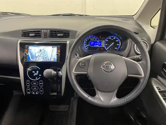 日産 デイズ ハイウェイスターG 道央・札幌 2014(平26)年 1.7万km プレミアムパープルP /4WD//純正ナビ/（CD/DVD/BT/SD/ラジオ/フルセグ）//寒冷地仕様//バックカメラ//全周囲モニター//アイドリングストップ//オートライト//フォグランプ//オートエアコン//純正エンジンスターター //シートヒーター（運転席）//プッシュスタート//電動格納ミラー
