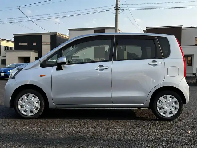 ダイハツ ムーヴ L SA 道央・札幌 2013(平25)年 8.6万km ブライトシルバーメタリック ４WD/純正オーディオ/AM/FM/CD/AUX/衝突被害軽減ブレーキ/横滑り防止装置/ドライブレコーダー/アイドリングストップ/リモコンキー/ハロゲンヘッドライト/ヘッドライトレベライザー/電動格納ミラー/純正フロアマット/ドアバイザー/スペアキー