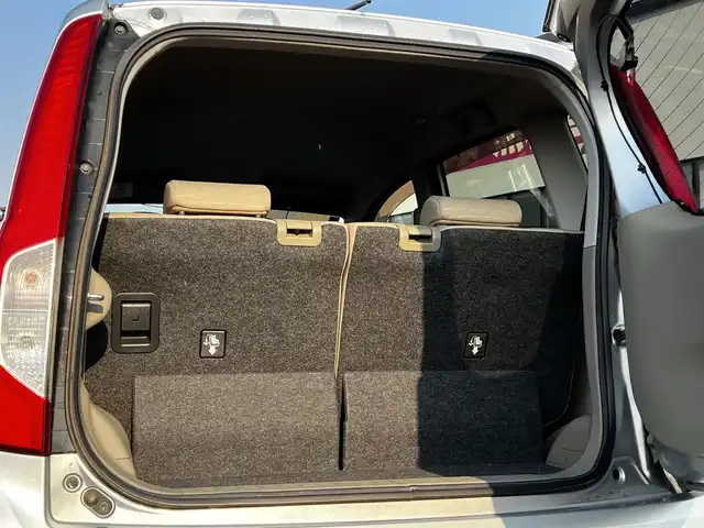 ダイハツ ムーヴ L SA 道央・札幌 2013(平25)年 8.6万km ブライトシルバーメタリック ４WD/純正オーディオ/AM/FM/CD/AUX/衝突被害軽減ブレーキ/横滑り防止装置/ドライブレコーダー/アイドリングストップ/リモコンキー/ハロゲンヘッドライト/ヘッドライトレベライザー/電動格納ミラー/純正フロアマット/ドアバイザー/スペアキー