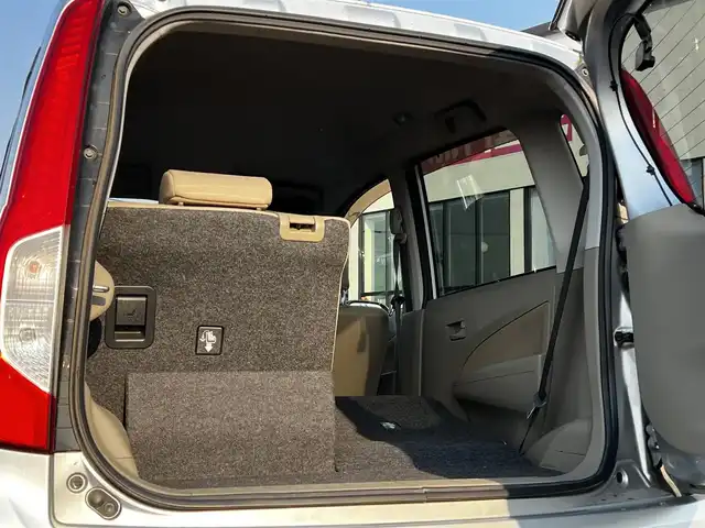 ダイハツ ムーヴ L SA 道央・札幌 2013(平25)年 8.6万km ブライトシルバーメタリック ４WD/純正オーディオ/AM/FM/CD/AUX/衝突被害軽減ブレーキ/横滑り防止装置/ドライブレコーダー/アイドリングストップ/リモコンキー/ハロゲンヘッドライト/ヘッドライトレベライザー/電動格納ミラー/純正フロアマット/ドアバイザー/スペアキー