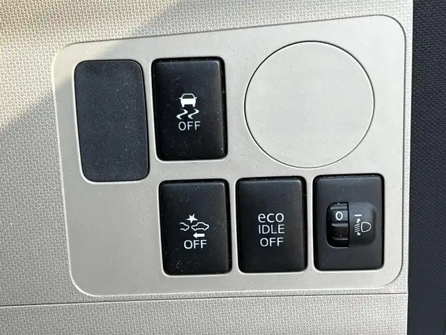 ダイハツ ムーヴ L SA 道央・札幌 2013(平25)年 8.6万km ブライトシルバーメタリック ４WD/純正オーディオ/AM/FM/CD/AUX/衝突被害軽減ブレーキ/横滑り防止装置/ドライブレコーダー/アイドリングストップ/リモコンキー/ハロゲンヘッドライト/ヘッドライトレベライザー/電動格納ミラー/純正フロアマット/ドアバイザー/スペアキー