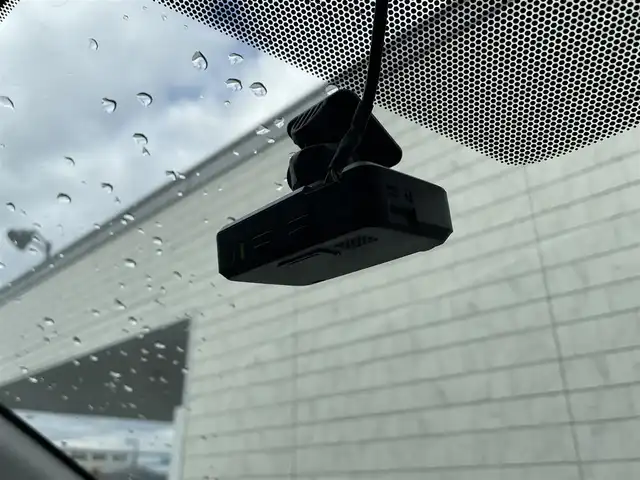 トヨタ ＲＡＶ４ アドベンチャー 福岡県 2019(令1)年 6万km アッシュグレーメタリック/アティチュードブラックマイカ 2トーン 社外9型SDナビ(フルセグTV/CD/DVD/BT)/バックカメラ/ブラインドスポット/オートホールド/コーナーセンサー/電動リア/ドラレコ/クルコン/ETC/USB/ダウンヒル/純正フロアマット/純正LED/スペアキー/プッシュスタート/スマートキー