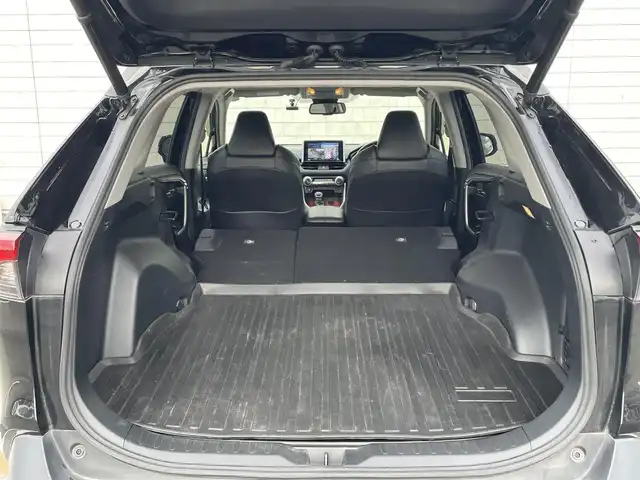 トヨタ ＲＡＶ４ アドベンチャー 福岡県 2019(令1)年 6万km アッシュグレーメタリック/アティチュードブラックマイカ 2トーン 社外9型SDナビ(フルセグTV/CD/DVD/BT)/バックカメラ/ブラインドスポット/オートホールド/コーナーセンサー/電動リア/ドラレコ/クルコン/ETC/USB/ダウンヒル/純正フロアマット/純正LED/スペアキー/プッシュスタート/スマートキー