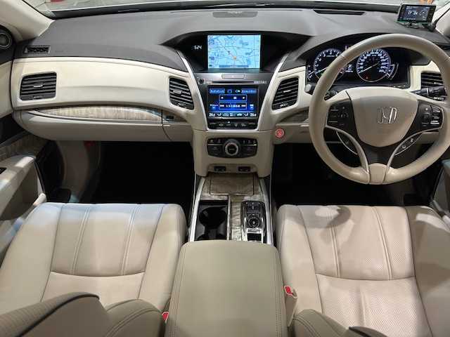 ホンダ レジェンド 宮城県 2018(平30)年 7.8万km スーパープラチナメタリック ホンダセンシング/・衝突軽減ブレーキ/・歩行者事故低減ステアリング/・アダプティブ・クルーズ・コントロール/・車線維持支援システム/・路外逸脱抑制機能/・誤発進抑制機能/・先行車発進お知らせ機能/・標識認識機能/セーフティ・サポートカーS（ワイド）/・ブラインドスポットインフォメーション/・マルチビューカメラシステム/・パーキングセンサーシステム/・後退出庫サポート/・ジュエルアイLEDヘッドライト/・ハイビームサポートシステム/・ヘッドアップディスプレイ/サンルーフ/純正ナビ/・全方位カメラ/・KRELLスピーカー/・純正ETC２．０/本革シート/・ヒートシーター/・エアシート/・パワーシート/・シートメモリー/革巻きステアリング/・ステアリングスイッチ/・ハンドルヒーター/純正アルミホイール/プッシュスタート/・アイドリングストップ/・スマートキー