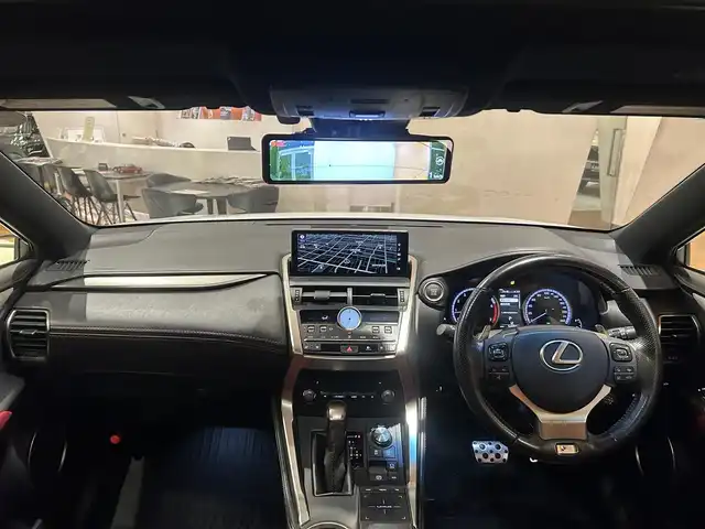 レクサス ＮＸ 300 Fスポーツ 道央・札幌 2018(平30)年 5.5万km ホワイトノーヴァガラスフレーク ムーンルーフ/ルーフレール/三眼フルLEDヘッドランプ/パーキングサポートブレーキ/パノラミックビューモニター/フロントスポイラー(社外)/LexusSafetySystem＋/Fスポーツ専用スポーツシート/シートヒーター/シートベンチレーション/ステアリングヒーター/純正メモリナビ/フルセグTV/CD/DVD/SD/USB/Bluetooth/デジタルインナーミラー/パワーテールゲート