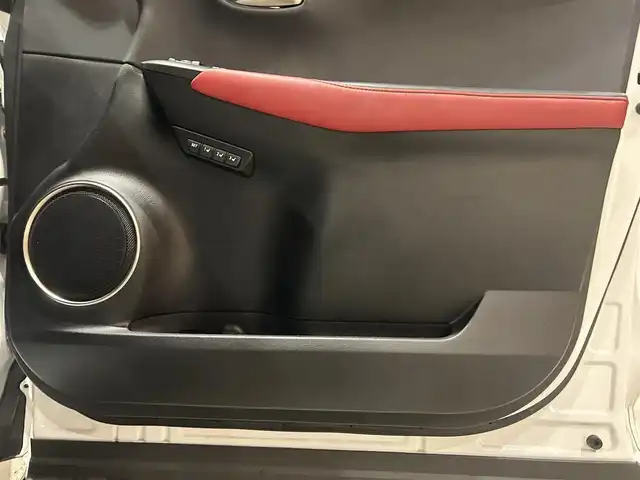 レクサス ＮＸ 300 Fスポーツ 道央・札幌 2018(平30)年 5.5万km ホワイトノーヴァガラスフレーク ムーンルーフ/ルーフレール/三眼フルLEDヘッドランプ/パーキングサポートブレーキ/パノラミックビューモニター/フロントスポイラー(社外)/LexusSafetySystem＋/Fスポーツ専用スポーツシート/シートヒーター/シートベンチレーション/ステアリングヒーター/純正メモリナビ/フルセグTV/CD/DVD/SD/USB/Bluetooth/デジタルインナーミラー/パワーテールゲート