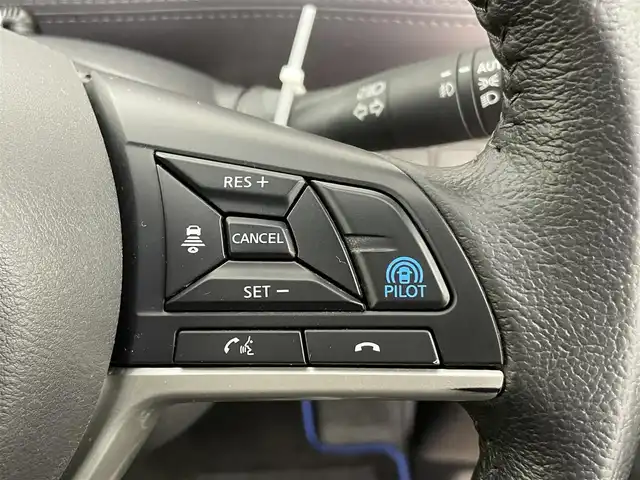 日産 セレナ e－パワー ハイウェイスター V 千葉県 2021(令3)年 3.1万km ブリリアントホワイトパール 2トーン 禁煙車/純正9インチメモリーナビ/ DVD Bluetooth フルセグTV/後方モニター/アラウンドビューモニター/エマージェンシーブレーキ/インテリジェントルームミラー/プロパイロット/ETC2.0/両側電動スライドドア/電動パーキングブレーキ/オートホールド/電動格納サイドミラー/リアサンシェード/前後コーナーセンサー/ウィンカーミラー/プッシュスタート/LEDヘッドライト（オートライト）/フォグランプ