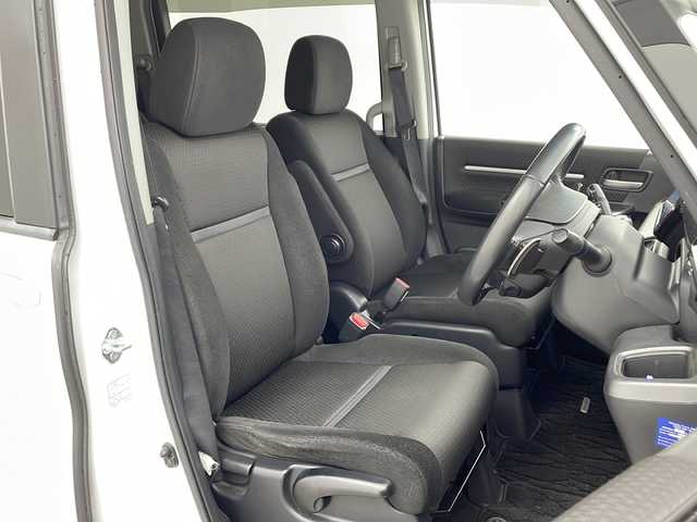 ホンダ ステップワゴン スパーダ ホンダセンシング 兵庫県 2018(平30)年 9.1万km プラチナホワイトパール ・純正9インチナビ/・CD・DVD・TV・SV・BT・USB・Apple　Carplay)/・衝突軽減ブレーキ/・アダプティブクルーズコントロール/・レーンキーピングアシスト/・標識認識機能/・先行者発進お知らせ/・ビルトインETC/・純正ドライブレコーダー/・パドルシフト/・2列目サンシェード/・ECON/・純正16インチホイール/・オートレベリングLEDヘッドライト/・プッシュスタート/・スマートキー/・スペアキー