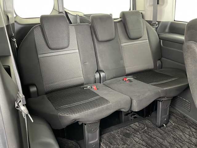 ホンダ ステップワゴン スパーダ ホンダセンシング 兵庫県 2018(平30)年 9.1万km プラチナホワイトパール ・純正9インチナビ/・CD・DVD・TV・SV・BT・USB・Apple　Carplay)/・衝突軽減ブレーキ/・アダプティブクルーズコントロール/・レーンキーピングアシスト/・標識認識機能/・先行者発進お知らせ/・ビルトインETC/・純正ドライブレコーダー/・パドルシフト/・2列目サンシェード/・ECON/・純正16インチホイール/・オートレベリングLEDヘッドライト/・プッシュスタート/・スマートキー/・スペアキー