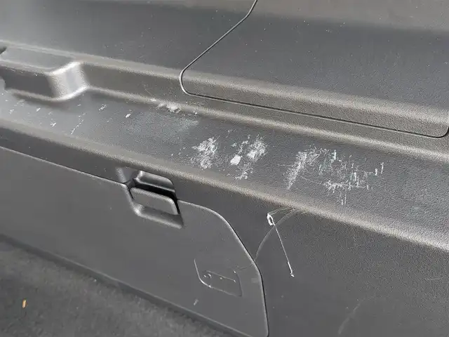 ホンダ フリード＋ ハイブリット クロスター ホンダセンシング 東京都 2021(令3)年 6.5万km プラチナホワイトパール 純正9インチナビ/フルセグ/バックカメラ/ビルトインETC/両側パワースライドドア/ハーフレザーシート/シートヒーター/Cパッケージ/衝突軽減ブレーキ/レーンキープアシスト/レーダークルーズコントロール/コーナーセンサー/スマートキー/LEDヘッドライト