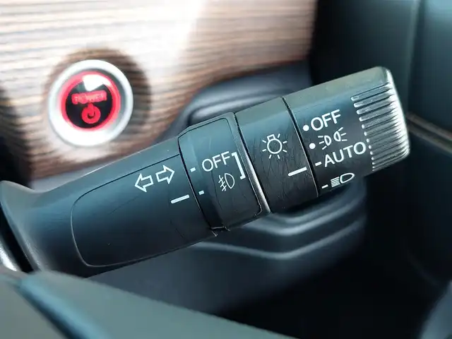 ホンダ フリード＋ ハイブリット クロスター ホンダセンシング 東京都 2021(令3)年 6.5万km プラチナホワイトパール 純正9インチナビ/フルセグ/バックカメラ/ビルトインETC/両側パワースライドドア/ハーフレザーシート/シートヒーター/Cパッケージ/衝突軽減ブレーキ/レーンキープアシスト/レーダークルーズコントロール/コーナーセンサー/スマートキー/LEDヘッドライト