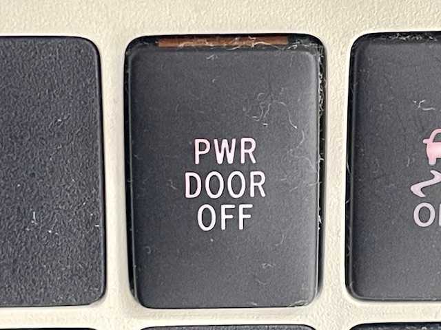 トヨタ ポルテ F アラモード 宮城県 2014(平26)年 4.3万km クリームベージュ 寒冷地仕様/社外SDナビ/（型番：AVN-V02）/・バックカメラ/・CD/DVD/フルセグTV/片側パワースライドドア/プッシュスタート/・スマートキー/横滑り防止装置/盗難防止装置/フォグランプ/純正フロアマット/社外アルミホイール/スタッドレスタイヤ（22年スチール）