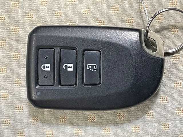 トヨタ ポルテ F アラモード 宮城県 2014(平26)年 4.3万km クリームベージュ 寒冷地仕様/社外SDナビ/（型番：AVN-V02）/・バックカメラ/・CD/DVD/フルセグTV/片側パワースライドドア/プッシュスタート/・スマートキー/横滑り防止装置/盗難防止装置/フォグランプ/純正フロアマット/社外アルミホイール/スタッドレスタイヤ（22年スチール）