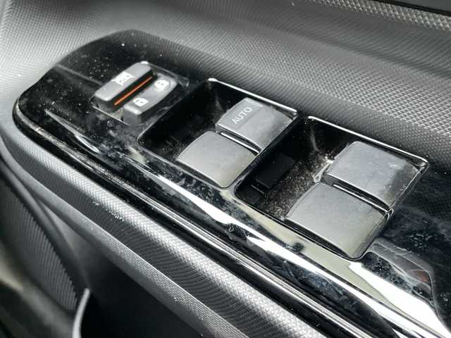 トヨタ アクア S スタイルブラック 道東・釧路十勝 2020(令2)年 5.3万km ホワイトパールクリスタルシャイン 純正ナビ/・ワンセグ/BT/CD/ラジオ/バックカメラ/スタッドレスキャップ付積込/ステアリングスイッチ/トヨタセーフティセンス/レーンキープアシスト/オートマチックハイビーム/LEDヘッドライト/LEDフォグランプ/フロアマット/ドアバイザー