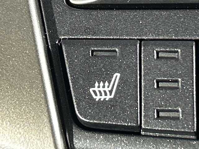 レクサス ＮＸ 300h バージョンL 神奈川県 2018(平30)年 5.1万km グラファイトブラックガラスフレーク レクサスセーフティシステム＋/純正メーカーオプションナビ/・BT/フルセグTV/CD/DVD/BD/USB/AUX/MiraCast/バックカメラ/合皮シート/パワーシート(D/N/2列目)/メモリシート(D)/シートヒーター(D/N)/ベンチレーション(D/N)/パワーバックドア/電動サイドブレーキ/オートブレーキホールド/EVモード/ECO/SPORTモード/nanoe/BSM/革巻きステアリング/ステアリングスイッチ/パドルシフト/Autoライト/ステアリングヒーター/三眼LED/フォグランプ/ビルトインETC2.0/純正ドライブレコーダー/後席電動格納シート/HUD/電動格納ミラー/ウィンカーミラー/純正フロアマット/純正18インチアルミホイール