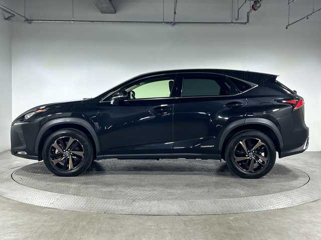 レクサス ＮＸ 300h バージョンL 神奈川県 2018(平30)年 5.1万km グラファイトブラックガラスフレーク レクサスセーフティシステム＋/純正メーカーオプションナビ/・BT/フルセグTV/CD/DVD/BD/USB/AUX/MiraCast/バックカメラ/合皮シート/パワーシート(D/N/2列目)/メモリシート(D)/シートヒーター(D/N)/ベンチレーション(D/N)/パワーバックドア/電動サイドブレーキ/オートブレーキホールド/EVモード/ECO/SPORTモード/nanoe/BSM/革巻きステアリング/ステアリングスイッチ/パドルシフト/Autoライト/ステアリングヒーター/三眼LED/フォグランプ/ビルトインETC2.0/純正ドライブレコーダー/後席電動格納シート/HUD/電動格納ミラー/ウィンカーミラー/純正フロアマット/純正18インチアルミホイール