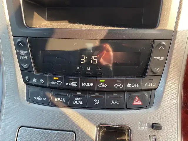 トヨタ ヴェルファイア 2．4Z 福岡県 2008(平20)年 19.6万km ボルドーマイカメタリック ・純正ナビ／ＡＵＸ／ＳＤ/・バックカメラ/・ワンセグテレビ/・ＥＴＣ/・純正１８ＡＷ/・取扱説明書/・保証書/・フリップダウンモニター